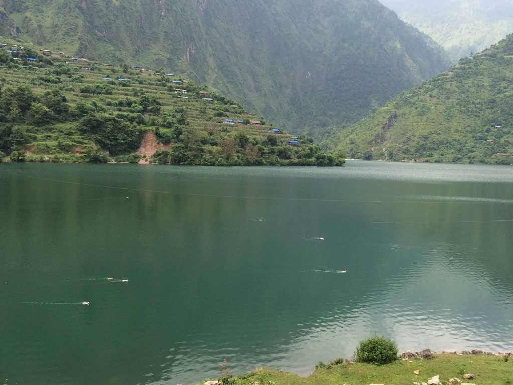 स्यार्पु तालमा डुबेर बालिका बेपत्ता